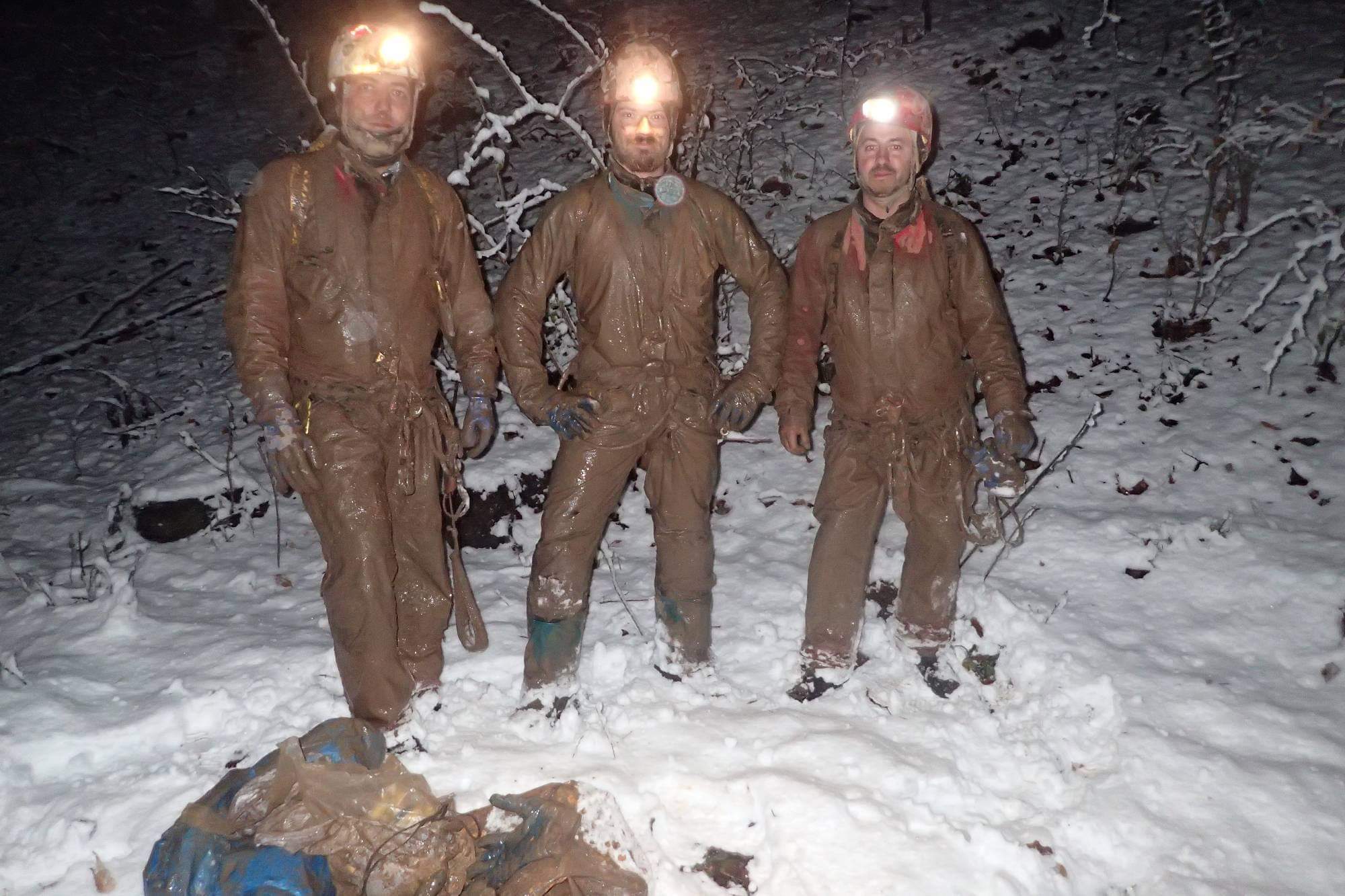 Cavers after exploration T5J - Tomasz Pawlowski